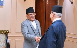 प्रधानमन्त्री प्रचण्ड र एमाले अध्यक्ष ओलीबीच भेटवार्ता